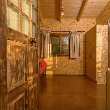 River Treehouse Laganas Exterior foto